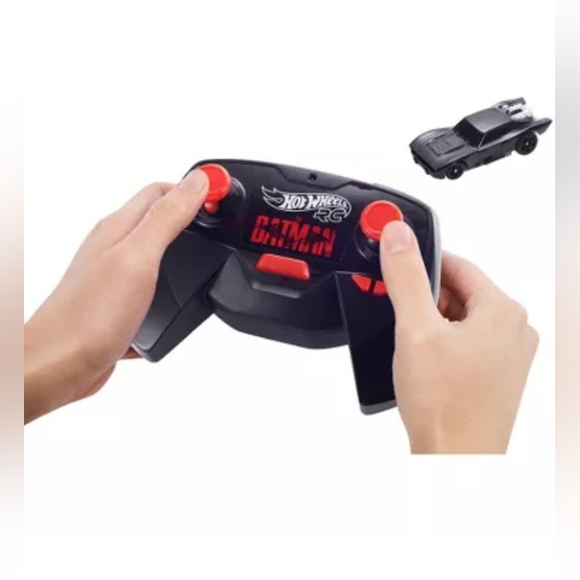 DC Batman R/C Hot Wheels Batmobile Car - Brand New in Box - Picture 3 of 5